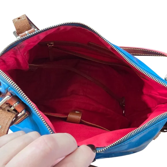 #57 Dooney And Bourk Blue Patent Shoulder Bag - Picture 7 of 9